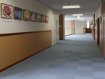 2階ホール横廊下